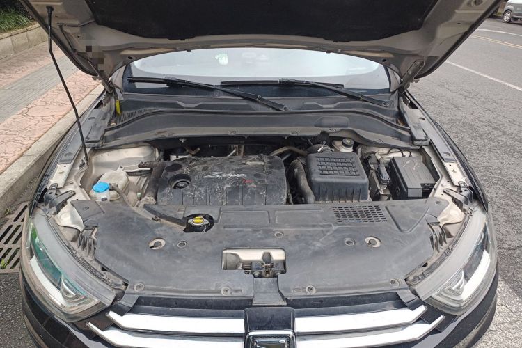 Used Zotye SR7 2016 1.5T CVT Cube Heart Edition China V Standard Engine Bay