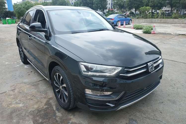 Used Zotye SR7 2016 1.5T Manual Cube Road Edition China V Standard Front Right 45 Deg