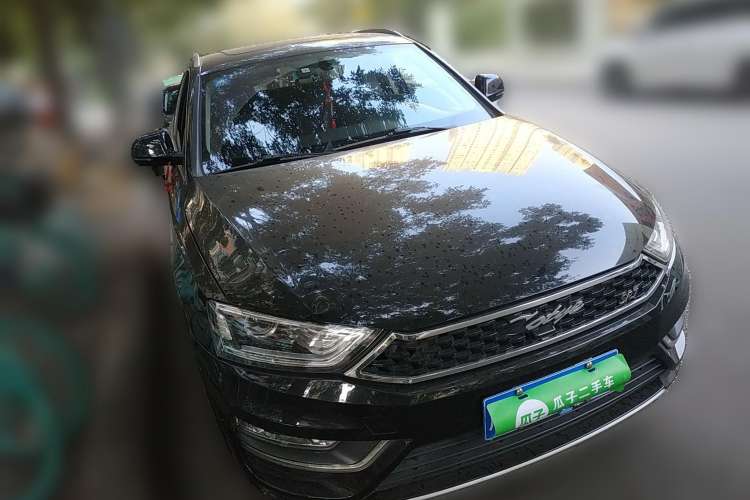 Used Zotye SR7 2016 1.5T CVT Cube Heart Edition China V Standard Front Right 45 Deg