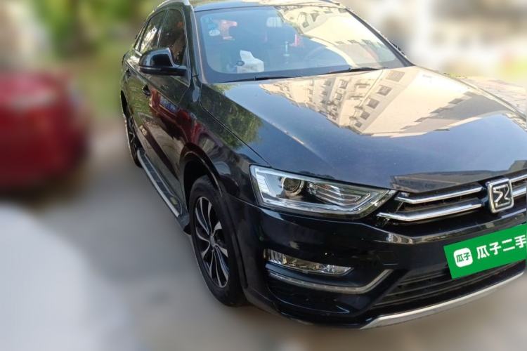 Used Zotye SR7 2016 1.5T CVT Cube Heart Edition China V Standard Front Right 45 Deg