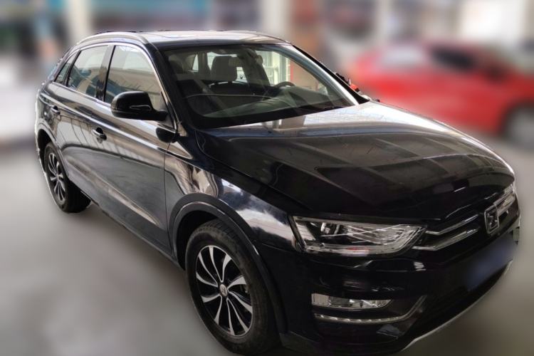 Used Zotye SR7 2016 1.5T Manual Cube Heart Edition China IV Standard Front Right 45 Deg