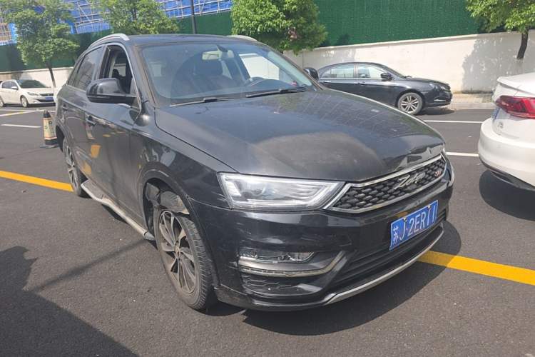 Used Zotye SR7 2016 1.5T CVT Cube Road Edition China V Standard Front Right 45 Deg