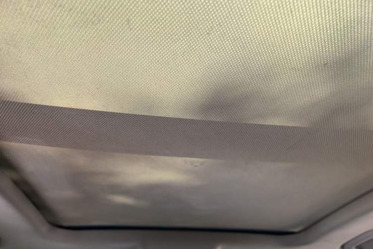 Used Zotye SR7 2016 1.5T Manual Cube Heart Edition China IV Standard Headliner