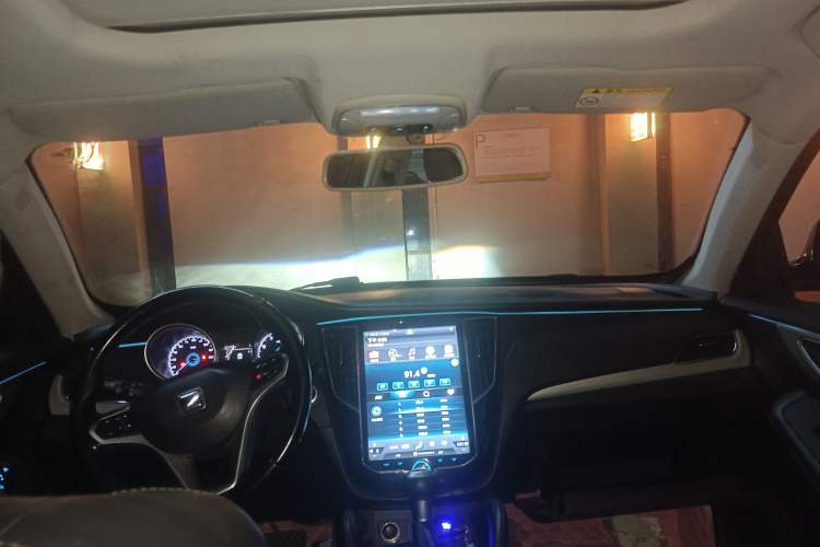 Used Zotye SR7 2016 1.5T CVT Cube Heart Edition China V Standard Headliner
