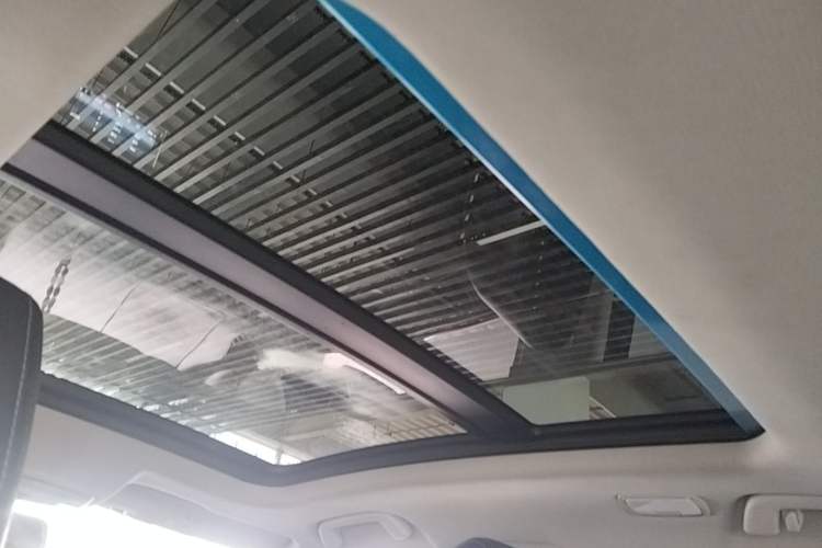 Used Zotye SR7 2016 1.5T CVT Cube Heart Edition China V Standard Headliner