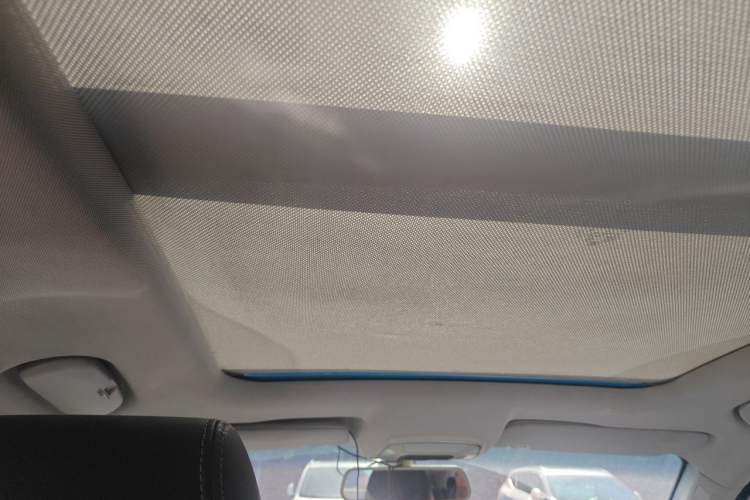 Used Zotye SR7 2016 1.5T CVT Cube Heart Edition China IV Standard Headliner