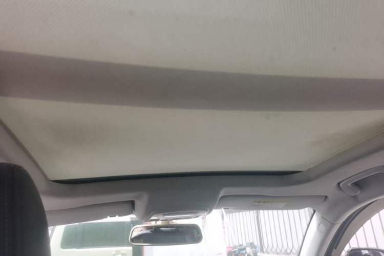 Used Zotye SR7 2016 1.5T CVT Cube Heart Edition China V Standard Headliner