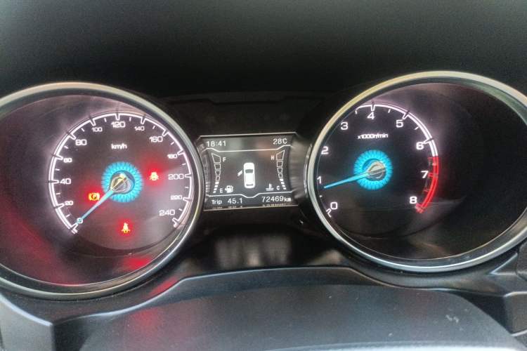 Used Zotye SR7 2016 1.5T Manual Cube Heart Edition China IV Standard Instrument Cluster