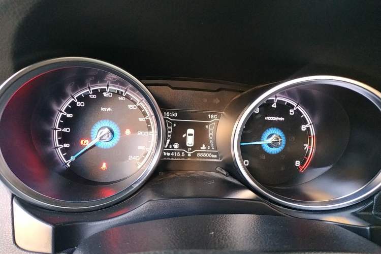 Used Zotye SR7 2016 1.5T CVT Cube Heart Edition China V Standard Instrument Cluster