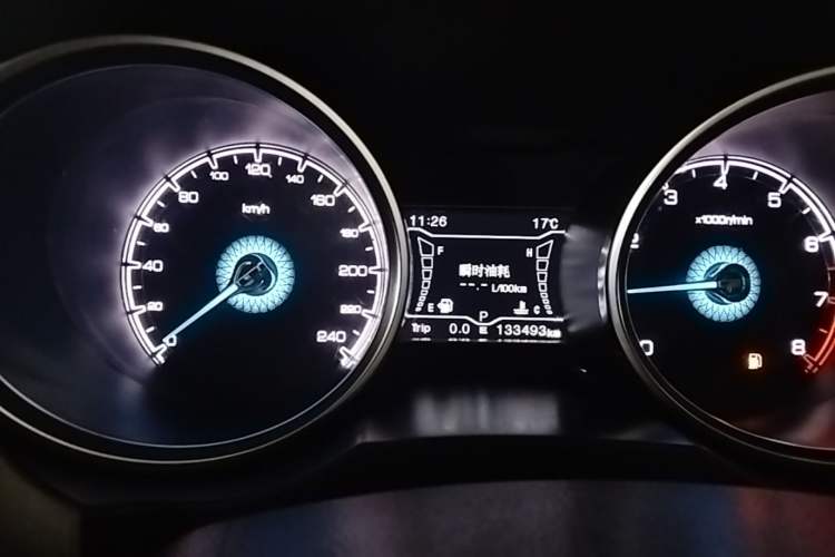 Used Zotye SR7 2016 1.5T CVT Cube Heart Edition China V Standard Instrument Cluster