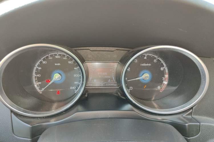 Used Zotye SR7 2016 1.5T CVT Cube Heart Edition China V Standard Instrument Cluster