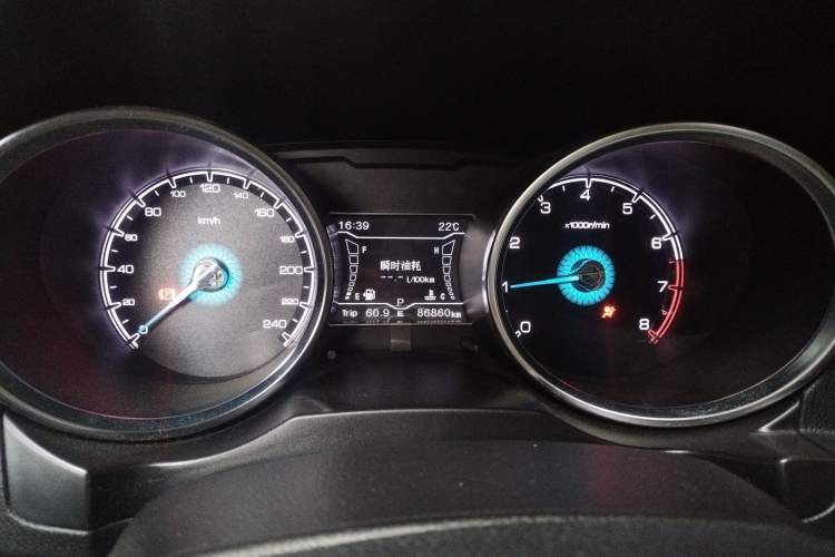 Used Zotye SR7 2016 1.5T CVT Cube Heart Edition China V Standard Instrument Cluster