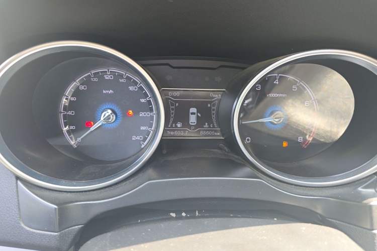 Used Zotye SR7 2016 1.5T CVT Cube Road Edition China V Standard Instrument Cluster