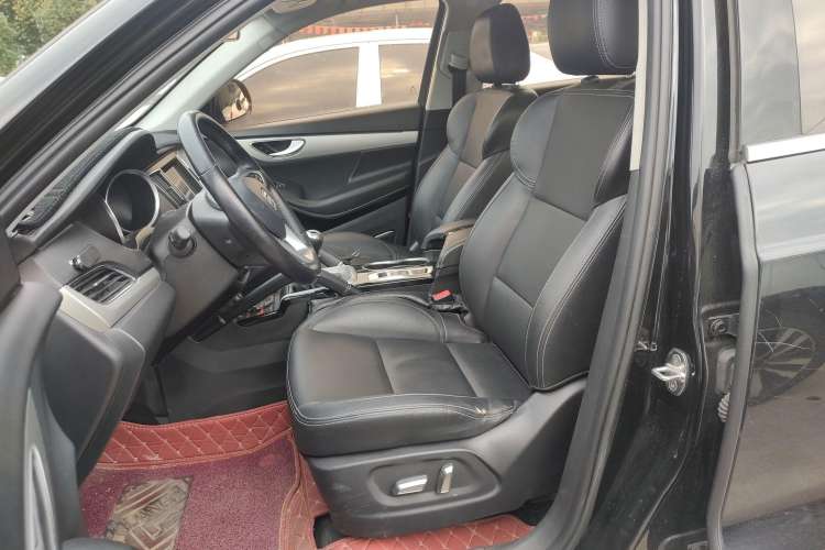 Used Zotye SR7 2016 1.5T Manual Cube Heart Edition China V Standard Left Front Seat