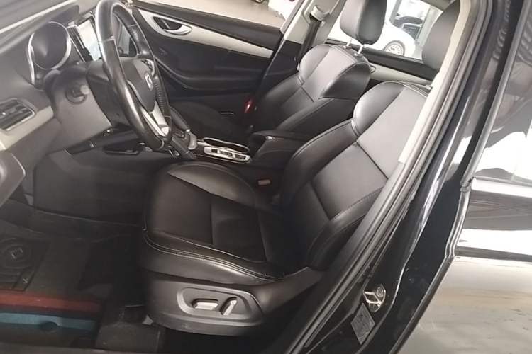 Used Zotye SR7 2016 1.5T CVT Cube Heart Edition China V Standard Left Front Seat