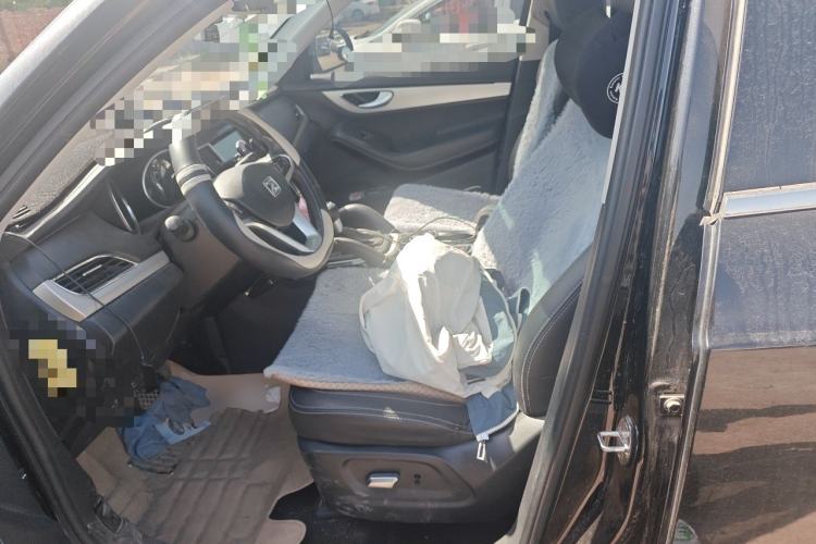 Used Zotye SR7 2016 1.5T CVT Cube Heart Edition China IV Standard Left Front Seat