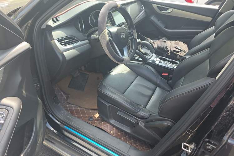 Used Zotye SR7 2016 1.5T CVT Cube Road Edition China V Standard Left Front Seat