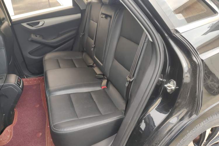 Used Zotye SR7 2016 1.5T Manual Cube Heart Edition China V Standard Left Rear Seat