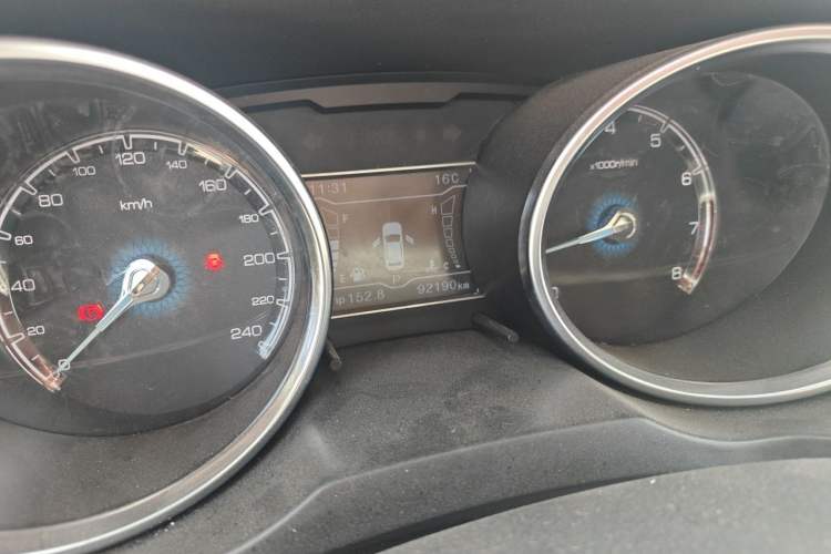 Used Zotye SR7 2016 1.5T CVT Cube Heart Edition China IV Standard Odometer Close Up