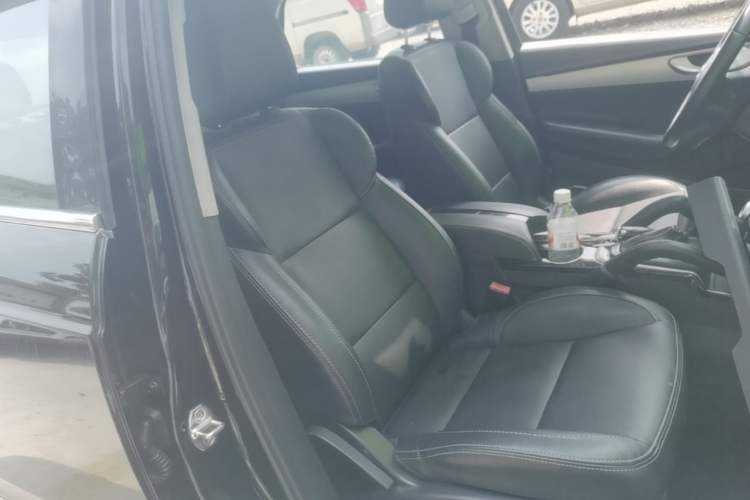 Used Zotye SR7 2016 1.5T CVT Cube Heart Edition China V Standard Right Front Seat
