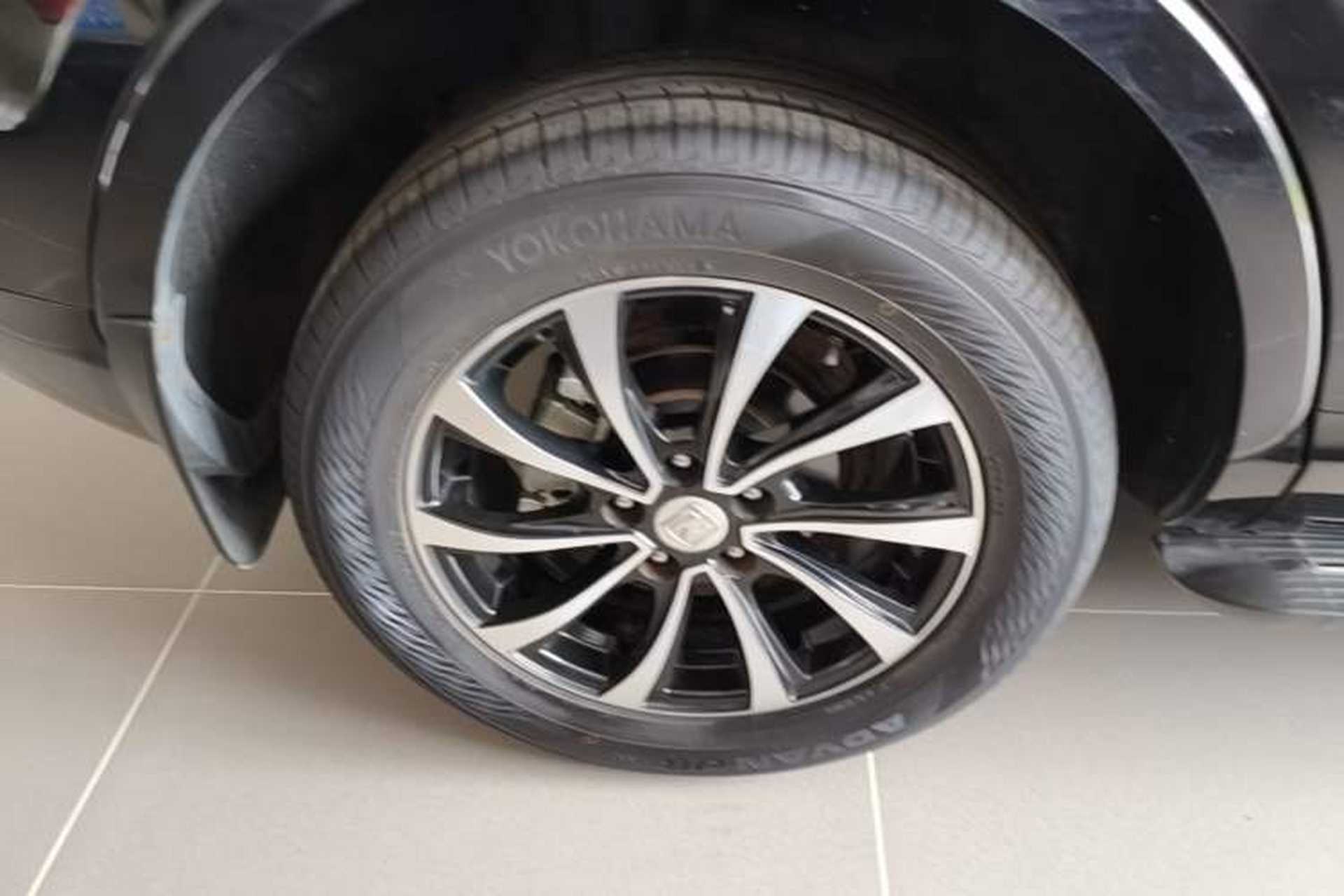 Used Zotye SR7 2016 1.5T CVT Cube Heart Edition China V Standard Right Rear Wheel Hub