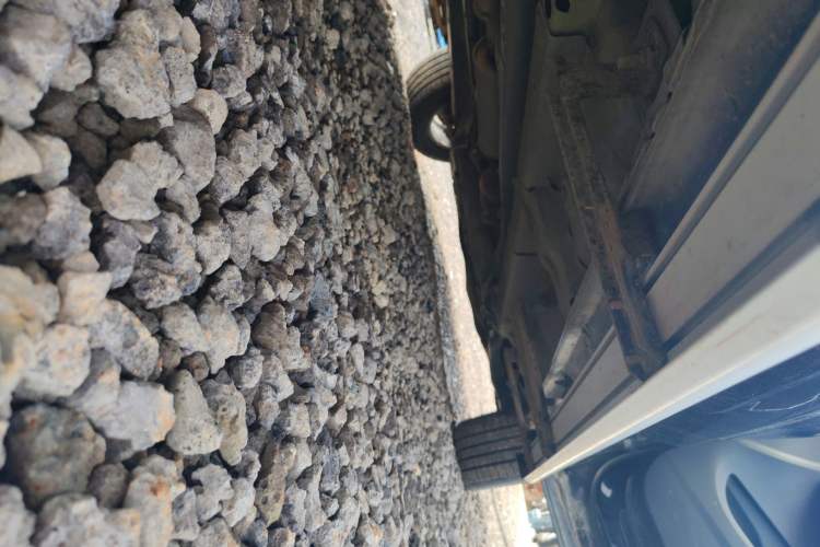 Used Zotye SR7 2016 1.5T Manual Cube Road Edition China V Standard Right Side Sill