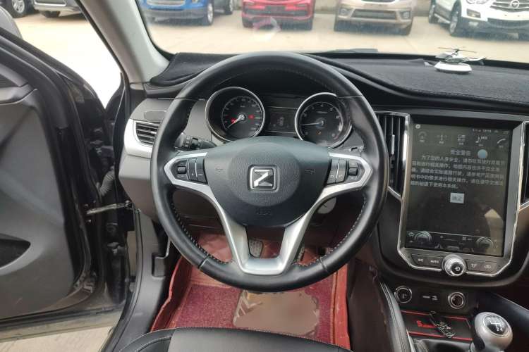 Used Zotye SR7 2016 1.5T Manual Cube Heart Edition China V Standard Steering Wheel