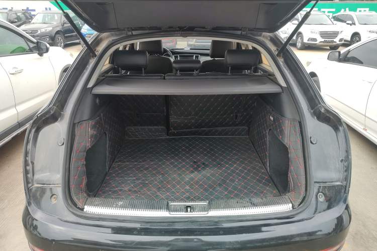 Used Zotye SR7 2016 1.5T Manual Cube Heart Edition China V Standard Trunk