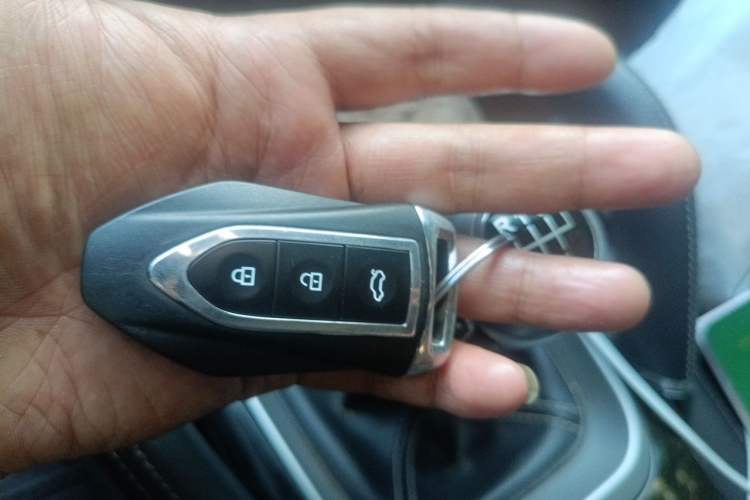Used Zotye SR7 2016 1.5T Manual Cube Heart Edition China IV Standard Vehicle Key