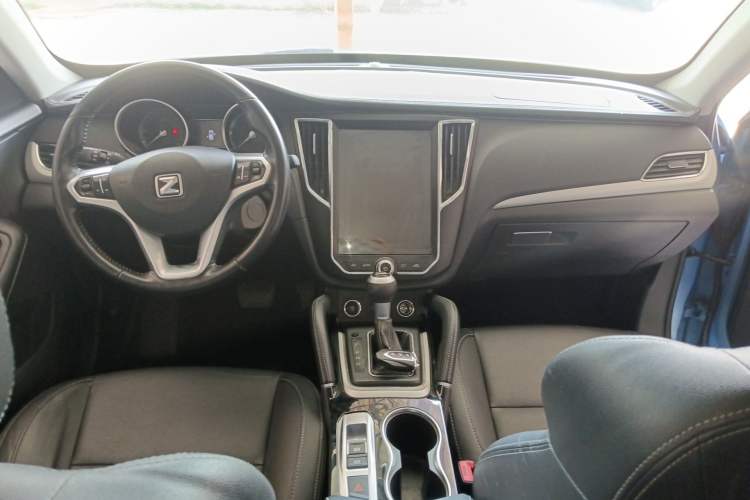 Used Zotye SR7 2016 1.5T CVT Cube Heart Edition China V Standard Center Console
