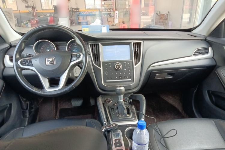 Used Zotye SR7 2016 1.5T CVT Cube Road Edition China V Standard Center Console