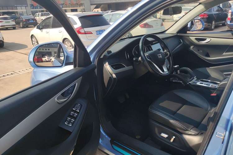 Used Zotye SR7 2016 1.5T CVT Cube Heart Edition China V Standard Driver Seat