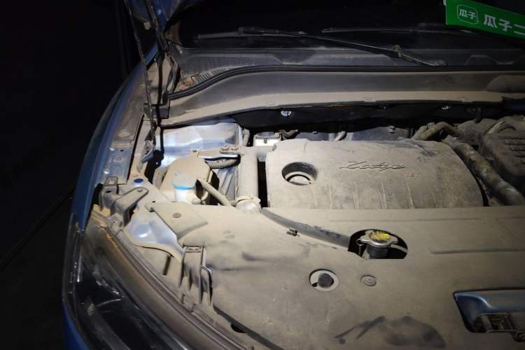 Used Zotye SR7 2016 1.5T CVT Cube Heart Edition China V Standard Engine Bay Right