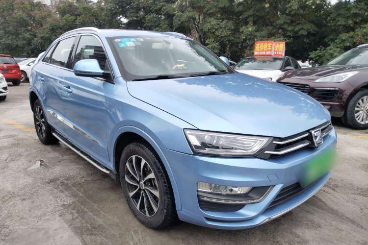 Used Zotye SR7 2016 1.5T CVT Cube Heart Edition China V Standard Front Right 45 Deg