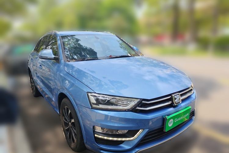 Used Zotye SR7 2016 1.5T Manual Cube Road Edition China V Standard Front Right 45 Deg