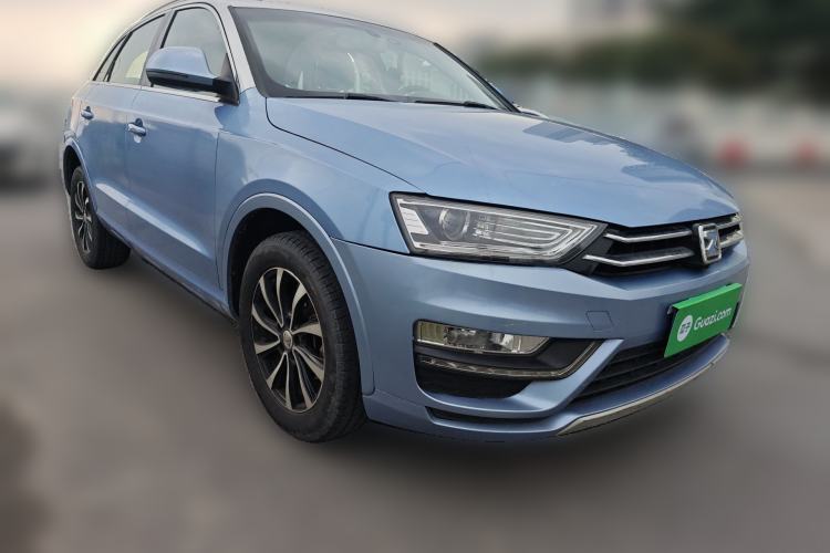 Used Zotye SR7 2016 1.5T Manual Cube Heart Edition China V Standard Front Right 45 Deg