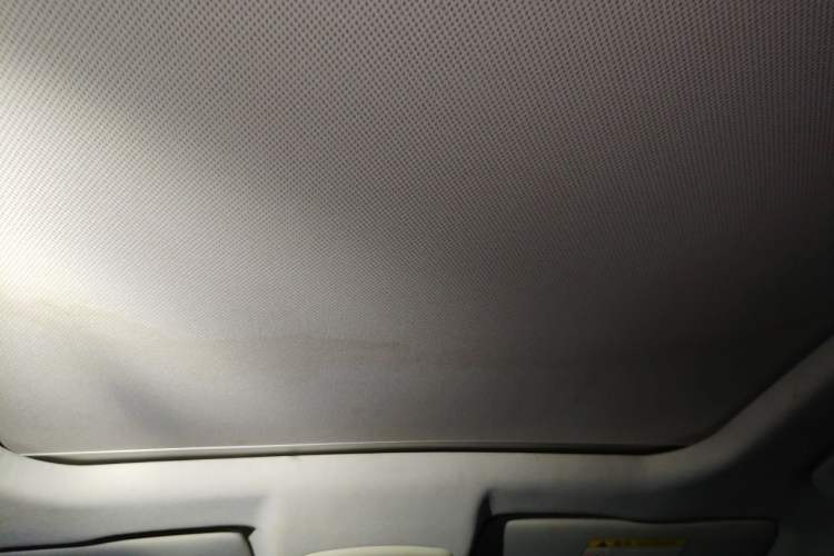 Used Zotye SR7 2016 1.5T CVT Cube Heart Edition China V Standard Headliner