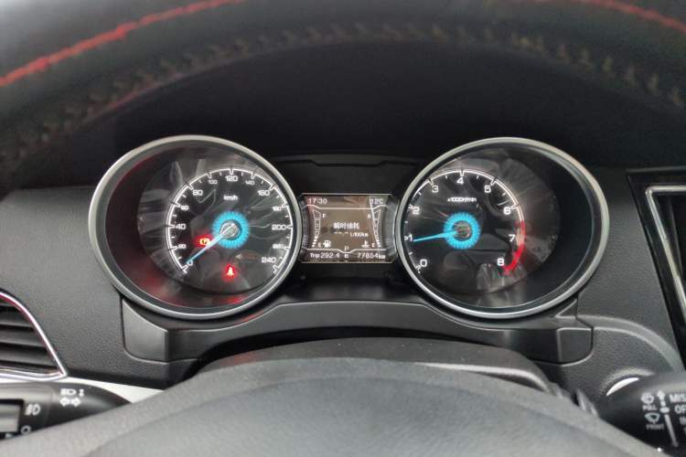 Used Zotye SR7 2016 1.5T CVT Cube Heart Edition China V Standard Instrument Cluster
