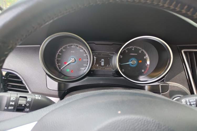 Used Zotye SR7 2016 1.5T Manual Cube Road Edition China V Standard Instrument Cluster