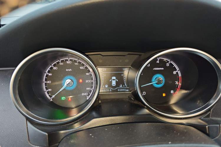 Used Zotye SR7 2016 1.5T Manual Cube Heart Edition China V Standard Instrument Cluster