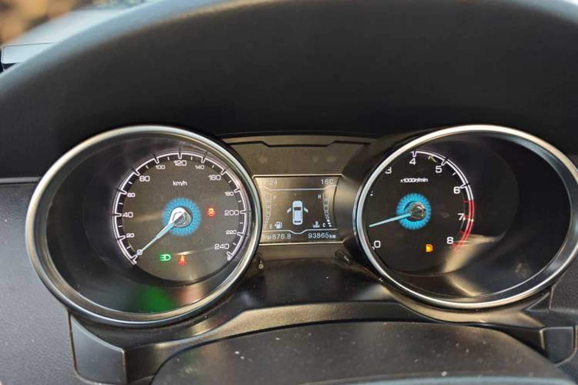 Used Zotye SR7 2016 1.5T Manual Cube Heart Edition China V Standard Instrument Cluster