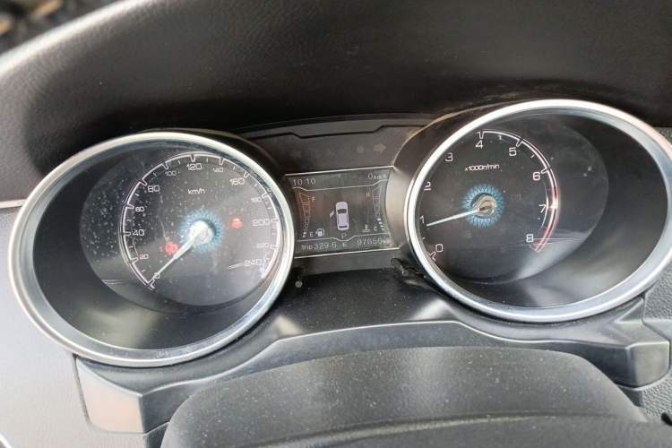 Used Zotye SR7 2016 1.5T CVT Cube Road Edition China V Standard Instrument Cluster