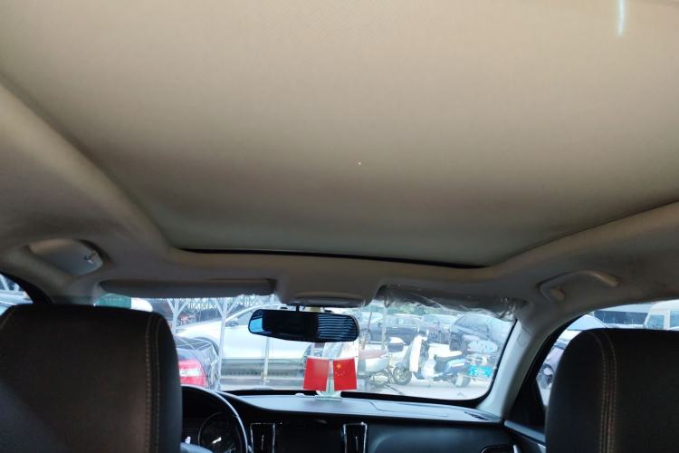 Used Zotye SR7 2016 1.5T CVT Cube Heart Edition China V Standard Headliner