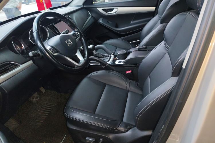 Used Zotye SR7 2016 1.5T CVT Cube Heart Edition China V Standard Left Front Seat