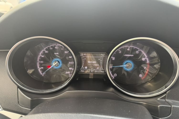 Used Zotye SR7 2016 1.5T CVT Cube Heart Edition China IV Standard Odometer Close Up