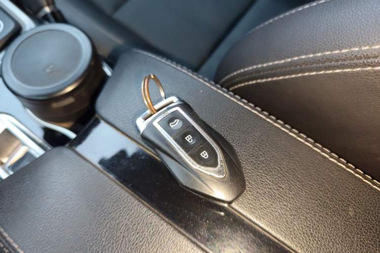 Used Zotye SR7 2016 1.5T CVT Cube Heart Edition China V Standard Vehicle Key