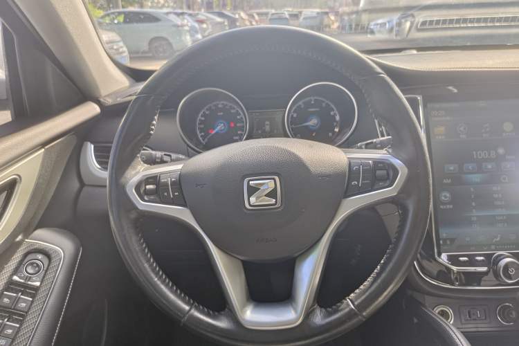 Used Zotye SR7 2016 1.5T CVT Cube Heart Edition China V Standard Interior 3