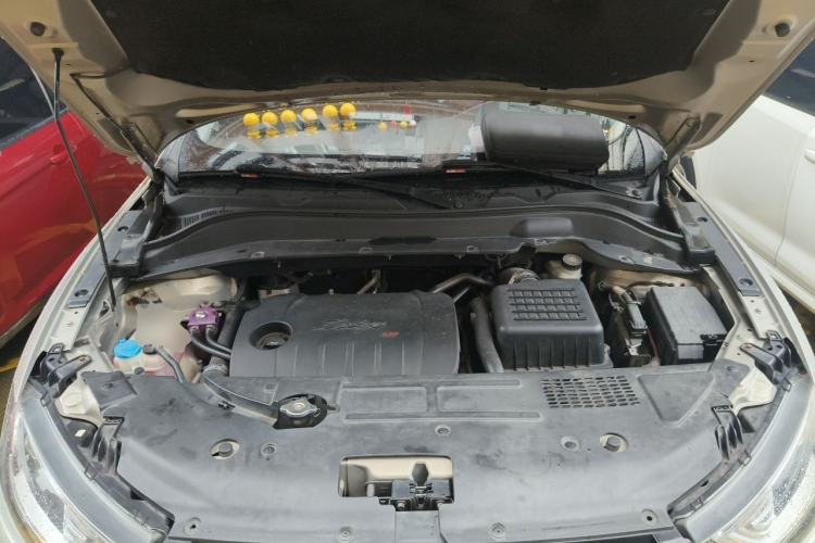 Used Zotye SR7 2016 1.5T CVT Cube Heart Edition China V Standard Engine Bay