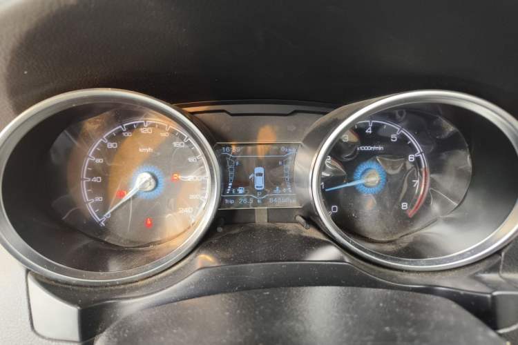 Used Zotye SR7 2016 1.5T CVT Cube Road Edition China V Standard Instrument Cluster