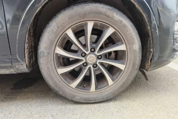 Used Zotye SR7 2016 1.5T CVT Cube Road Edition China V Standard Right Front Wheel Hub